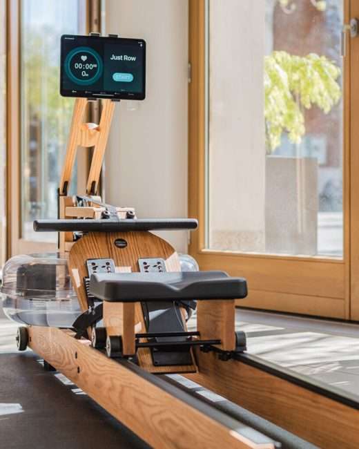 WaterRower Performance Ergometer met SmartRow en tablet